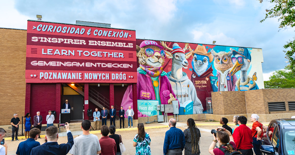 Sister Cities Mural Unveiled at Clara B. Mounce Public Library